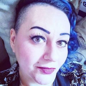 Meet your Posher, Erikajane